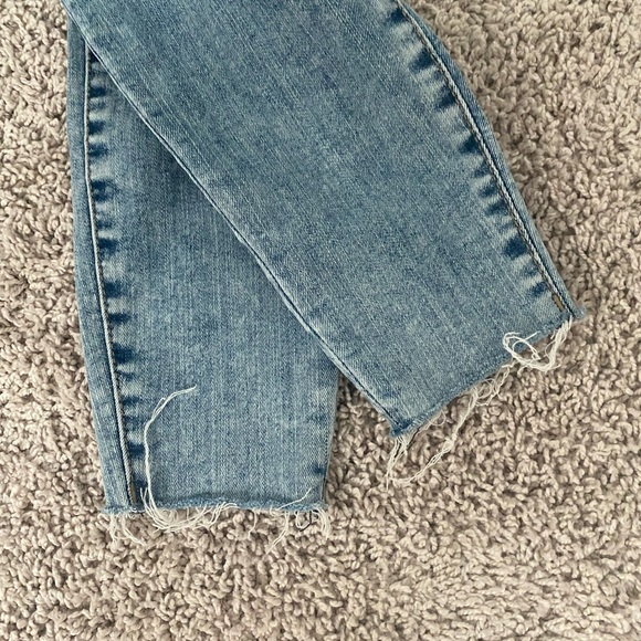 **SOLD** Kut from the Kloth ripped skinny jeans high rise - Picture 5 of 6